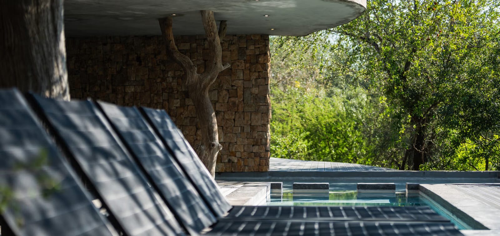 Chitwa Chitwa House — dining and hospitality