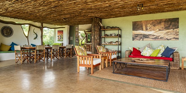 Kavinga Safari Camp — dining and hospitality